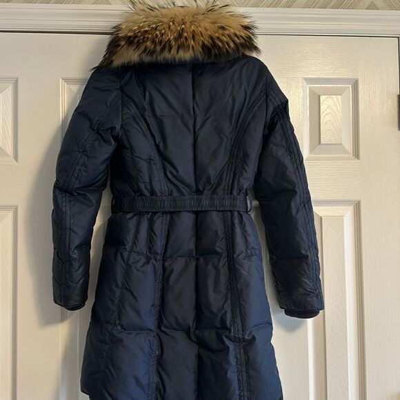 Andrew Marc Women’s Navy Blue Long Puffer Coat Hood Raccoon Fur Belted Waist XS - Picture 6 of 8